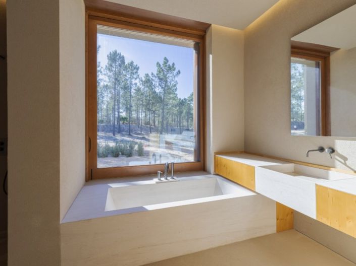Image No.46-4 Bed House for sale