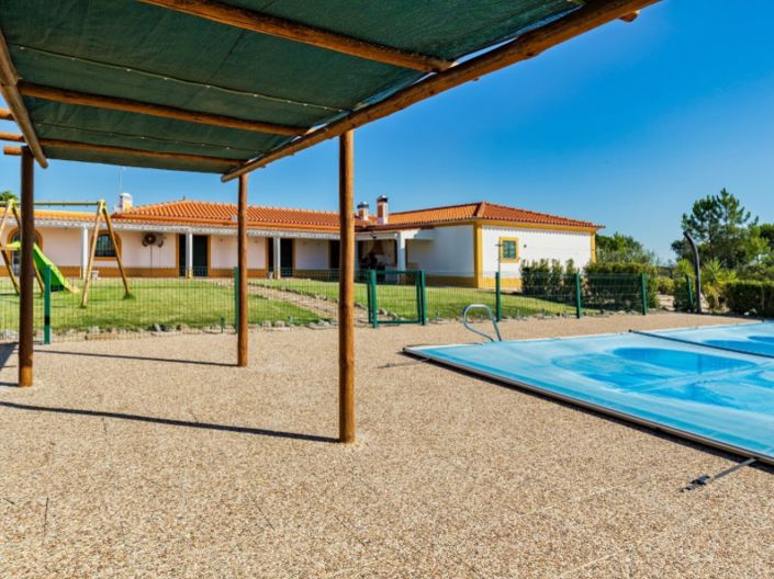 Image No.12-5 Bed House for sale
