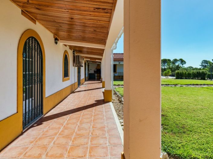 Image No.18-5 Bed House for sale