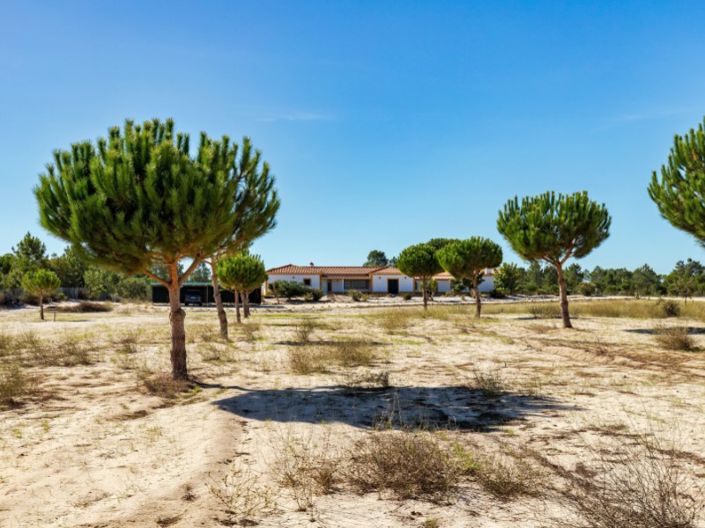 Image No.3-5 Bed House for sale