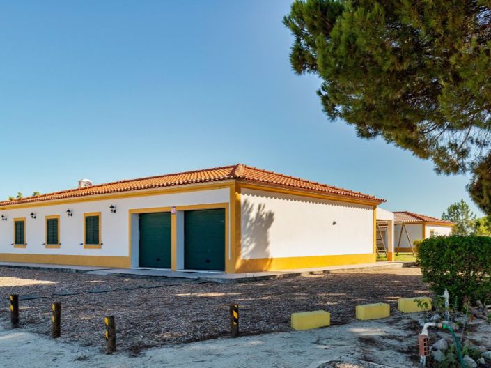 Image No.7-5 Bed House for sale