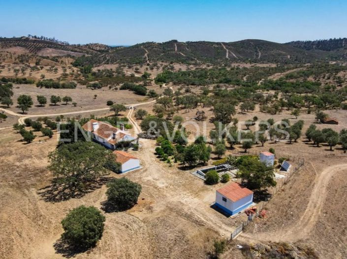 Image No.29-4 Bed Farmhouse for sale