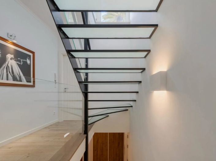Image No.19-3 Bed House for sale