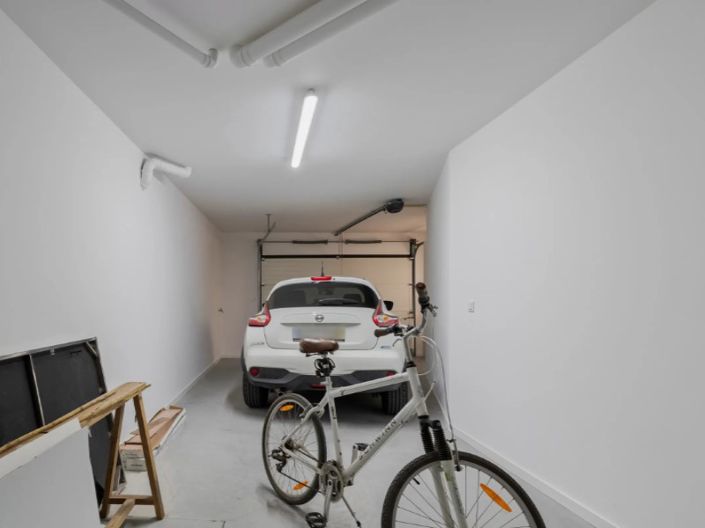 Image No.25-3 Bed House for sale