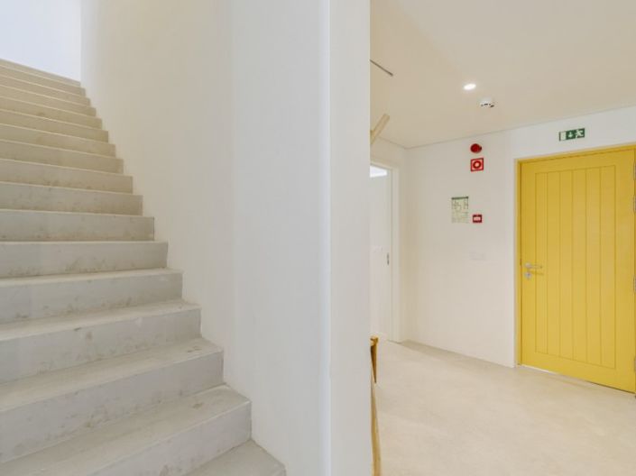Image No.19-3 Bed House for sale
