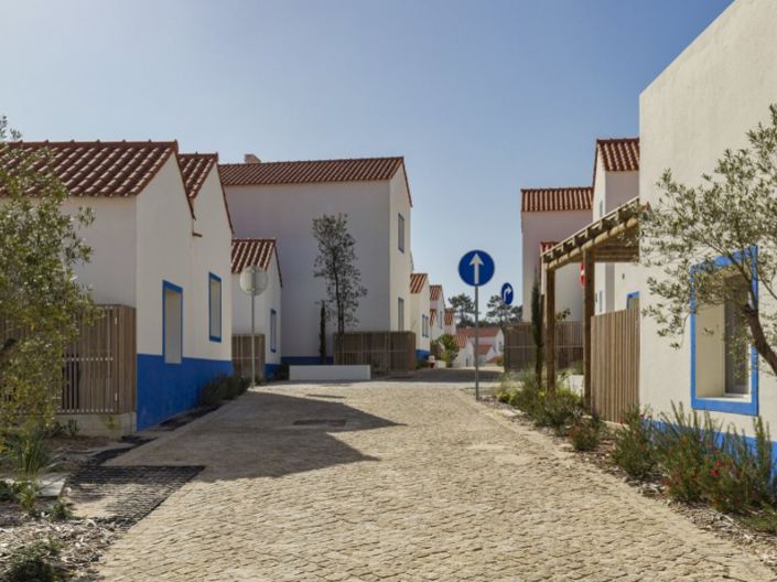 Image No.3-3 Bed House for sale