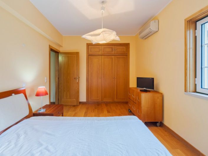 Image No.16-2 Bed House for sale
