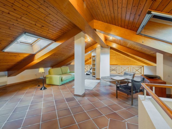 Image No.21-2 Bed House for sale