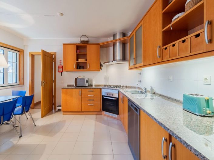 Image No.8-2 Bed House for sale