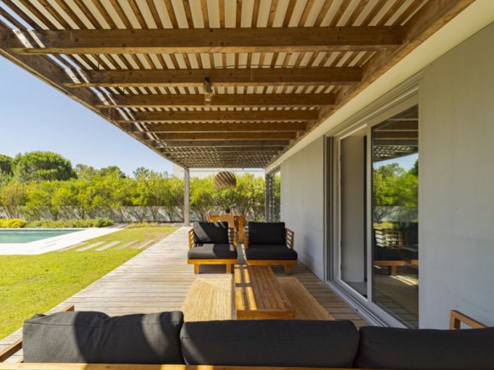 Image No.16-5 Bed House for sale