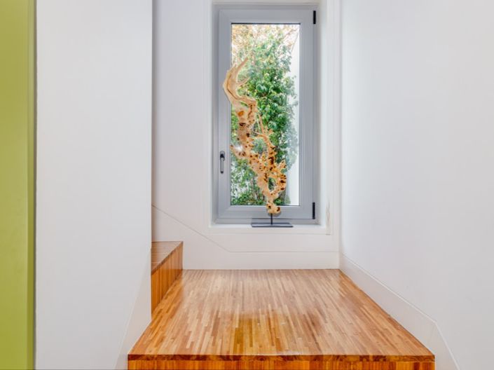 Image No.30-5 Bed House for sale