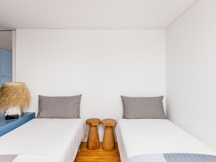 Image No.46-5 Bed House for sale