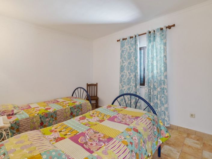 Image No.11-7 Bed House for sale