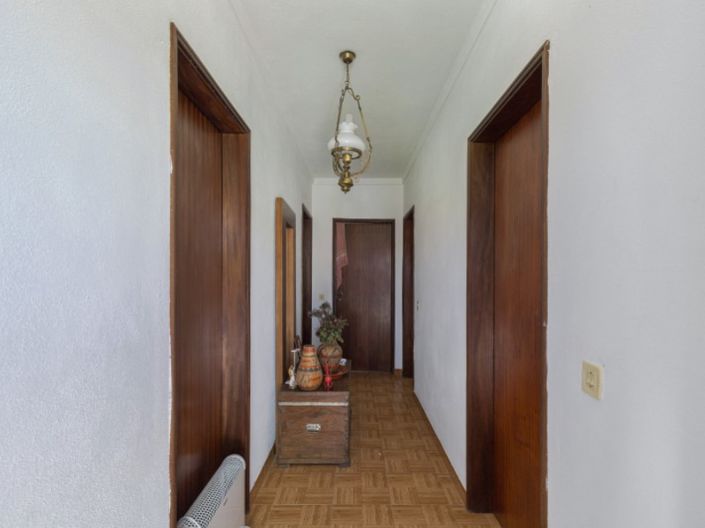 Image No.16-7 Bed House for sale