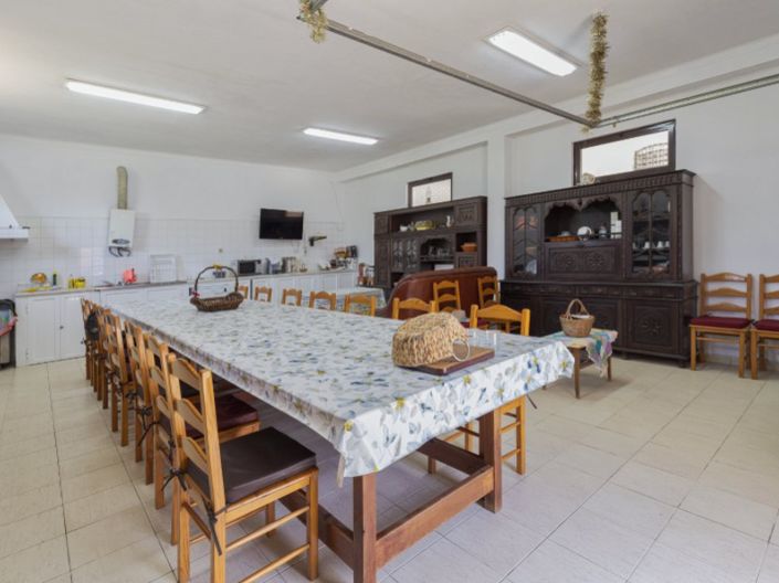 Image No.19-7 Bed House for sale