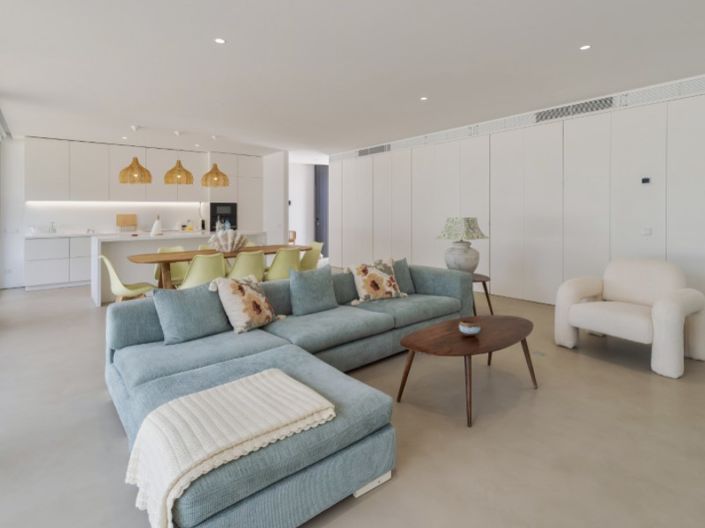 Image No.9-3 Bed House for sale