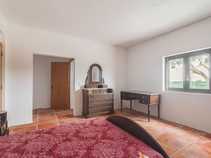 Image No.14-7 Bed House for sale