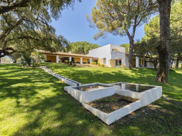 Image No.33-7 Bed House for sale