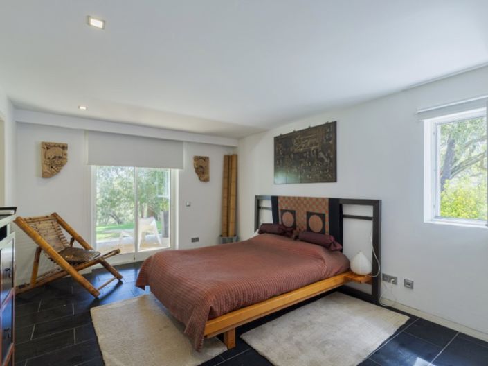 Image No.40-7 Bed House for sale