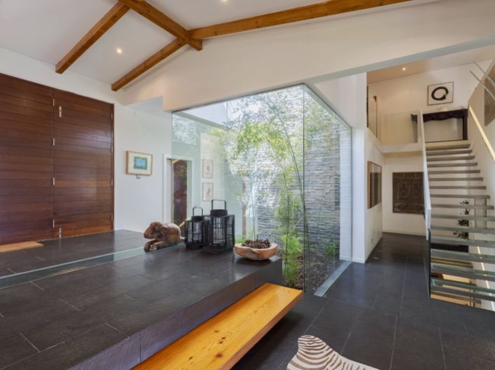 Image No.7-7 Bed House for sale