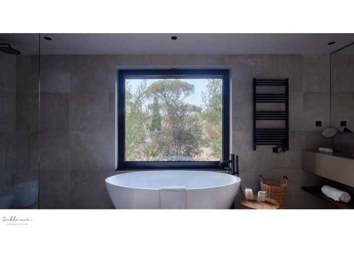 Image No.9-3 Bed House for sale