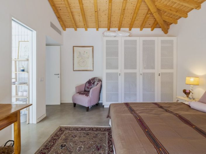 Image No.19-3 Bed House for sale