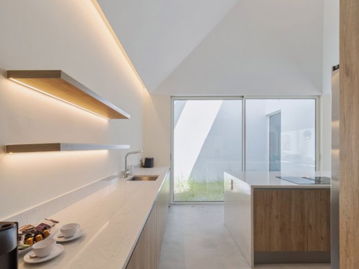 Image No.17-3 Bed House for sale
