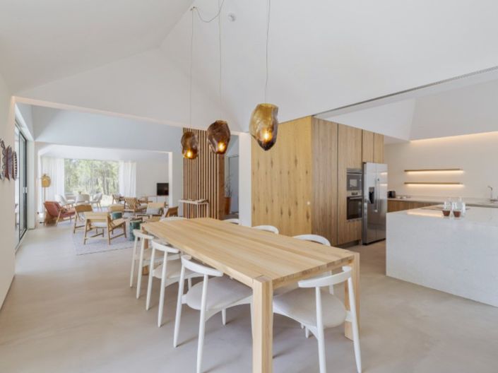 Image No.18-3 Bed House for sale