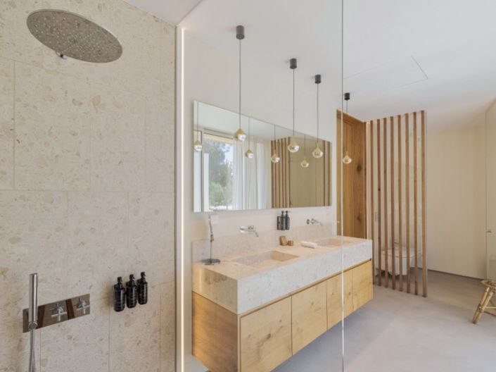 Image No.31-3 Bed House for sale
