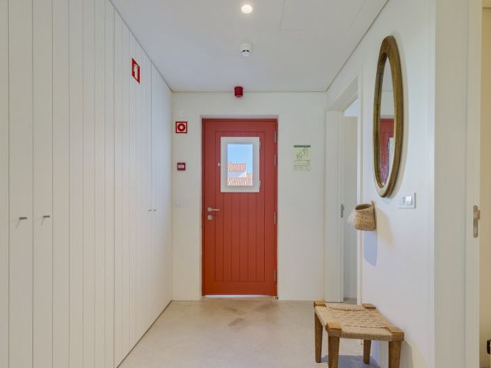 Image No.2-4 Bed House for sale