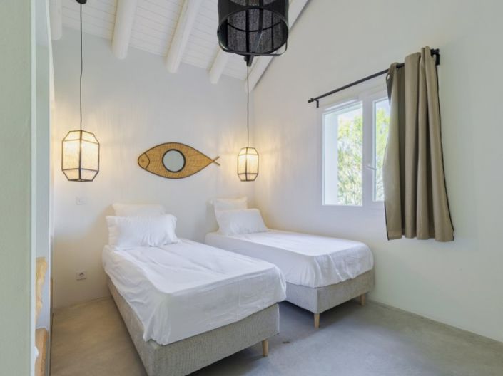 Image No.22-4 Bed House for sale