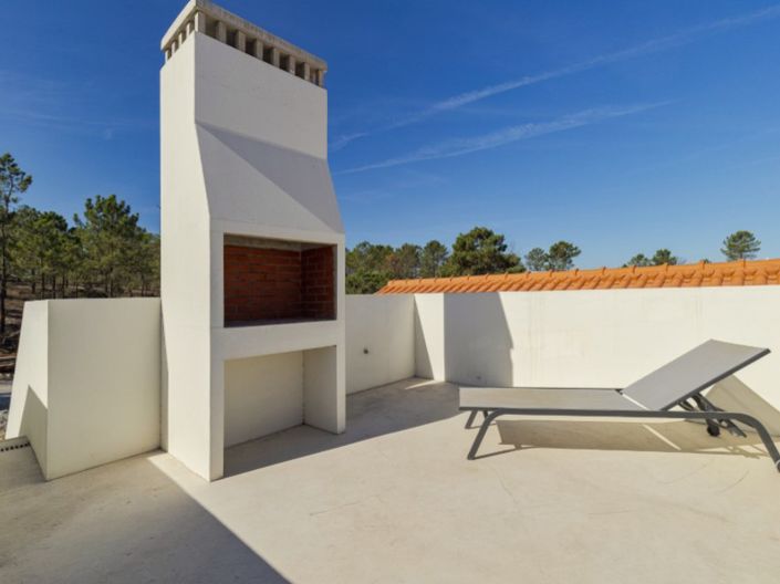Image No.25-4 Bed House for sale