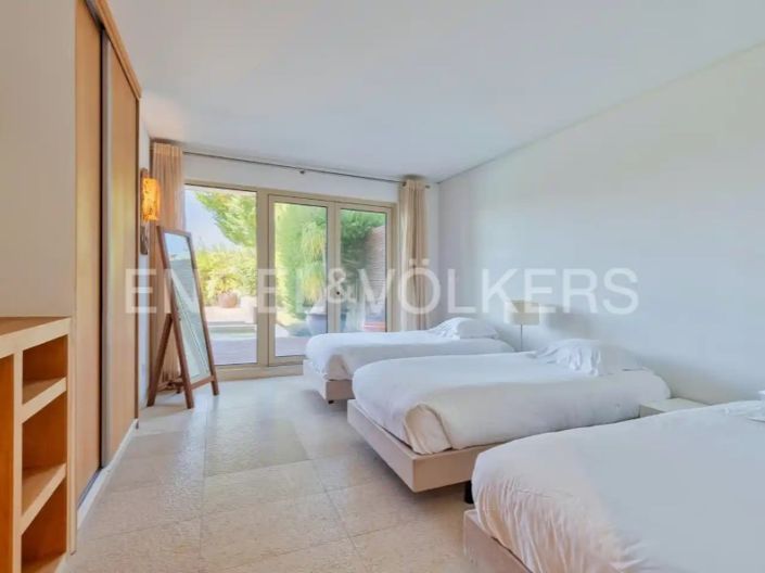 Image No.16-2 Bed Apartment for sale