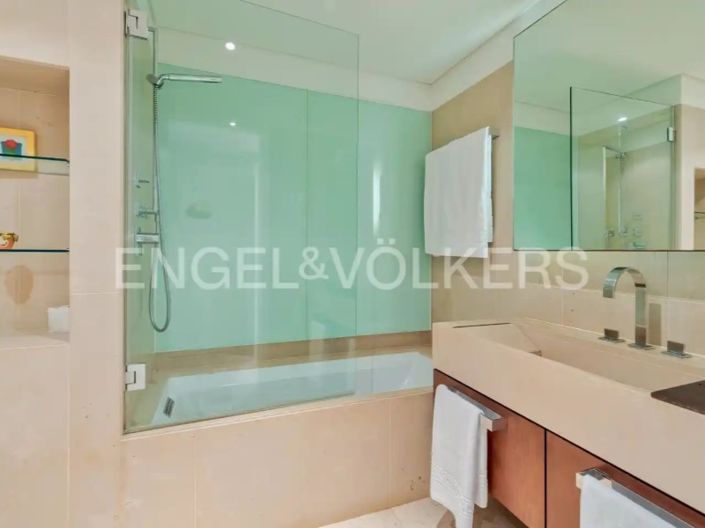 Image No.19-2 Bed Apartment for sale