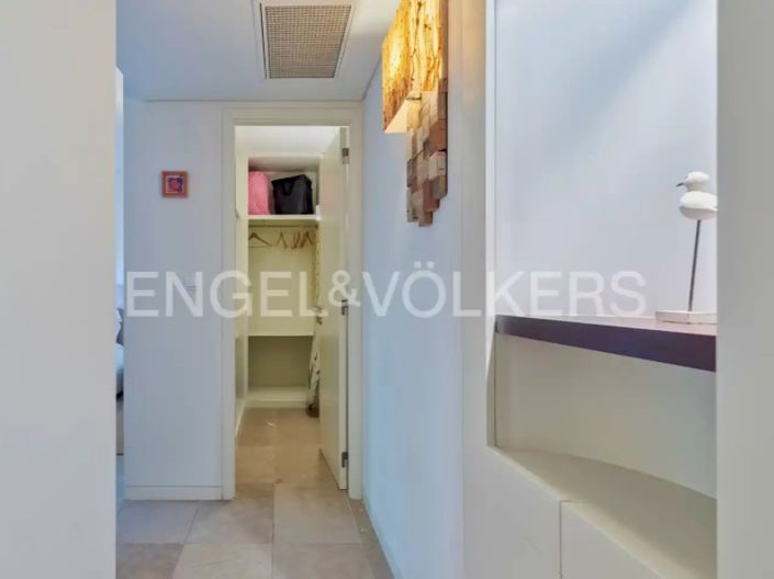 Image No.20-2 Bed Apartment for sale