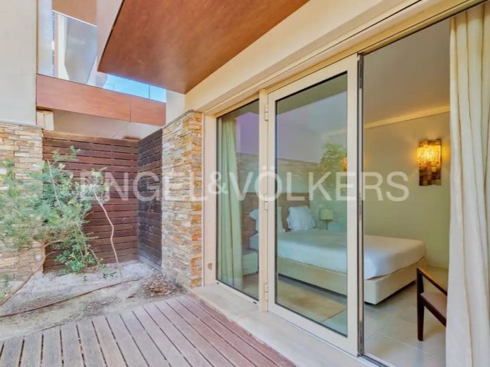 Image No.25-2 Bed Apartment for sale