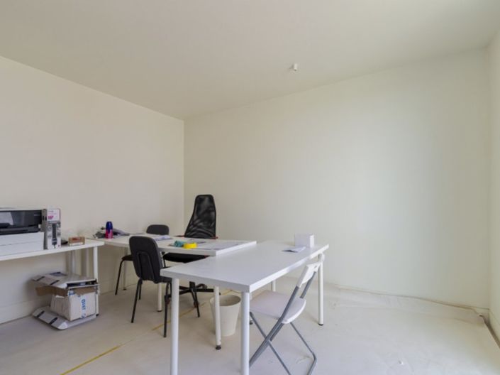 Image No.15-4 Bed House for sale