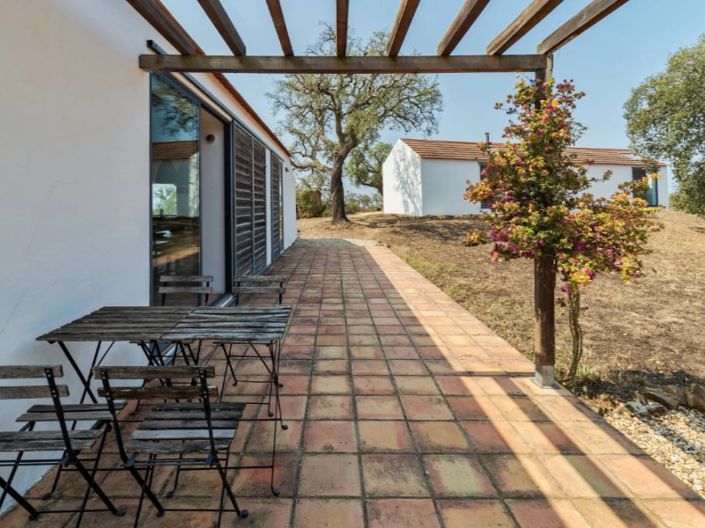 Image No.9-3 Bed House for sale