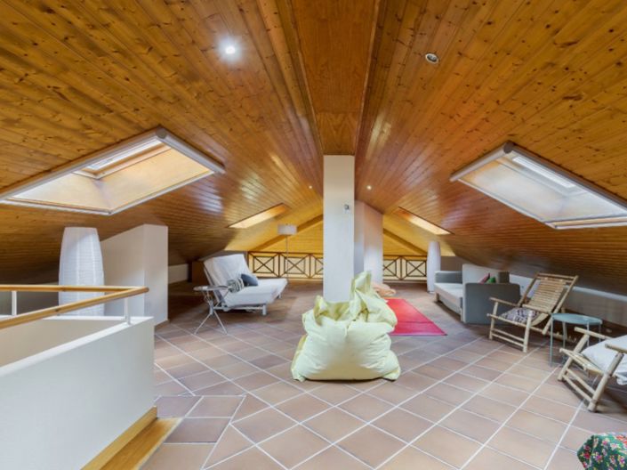 Image No.24-4 Bed House for sale