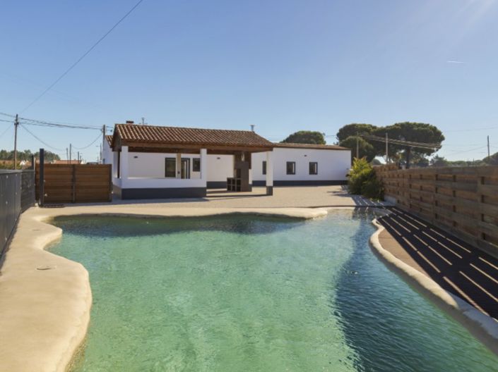 Image No.2-4 Bed House for sale