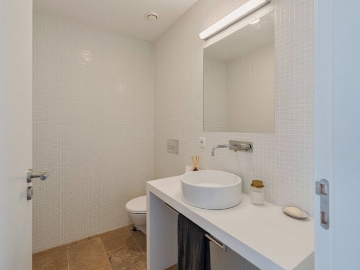 Image No.22-4 Bed House for sale