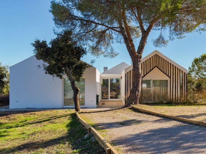 Image No.24-4 Bed House for sale