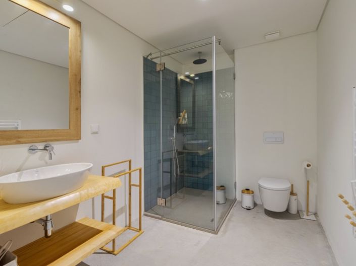 Image No.22-4 Bed House for sale