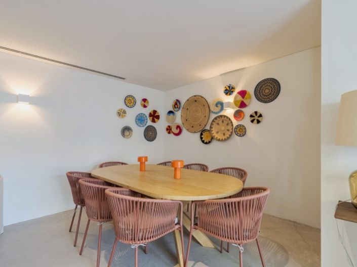 Image No.5-4 Bed House for sale