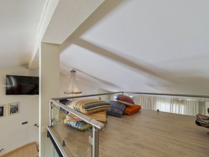 Image No.16-1 Bed House for sale
