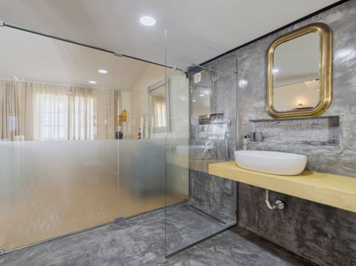 Image No.17-1 Bed House for sale