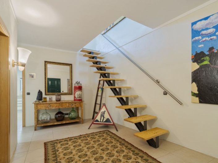 Image No.3-1 Bed House for sale