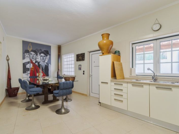Image No.5-1 Bed House for sale