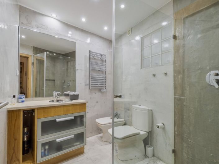 Image No.9-1 Bed House for sale
