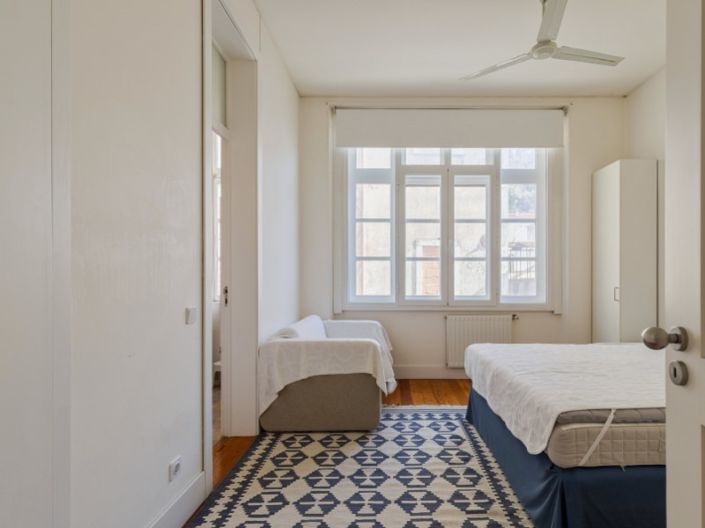 Image No.20-2 Bed Apartment for sale